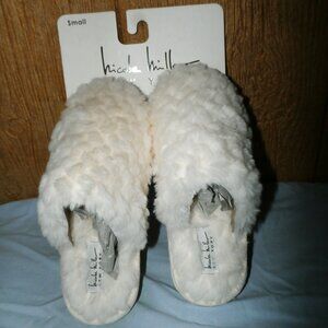 NEW Faux Fur Fuzzy Slippers by ,Nicole Miller Ivory Faux Fur Sherpa Slippers  Sm